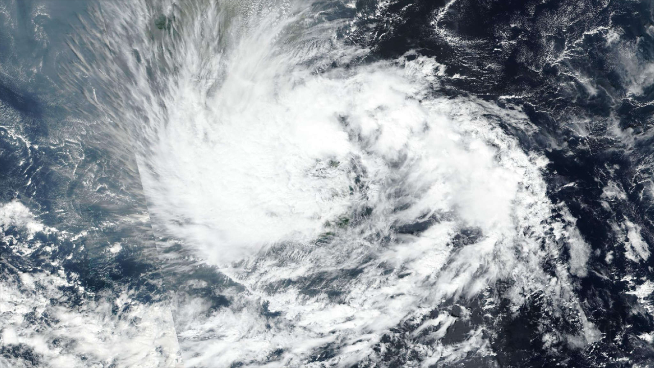 ভারতে ২৪ ঘণ্টার মধ্যে আঘাত হানবে ঘূর্ণিঝড় দিতওয়াহ